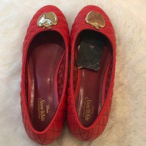 Disney Snow White And The Seven Dwarfs Red Quilted Apple Flats Size 8